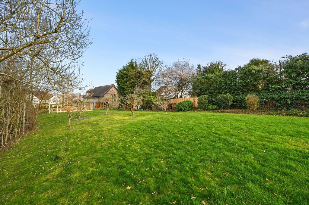 Property photo 3 of 14
