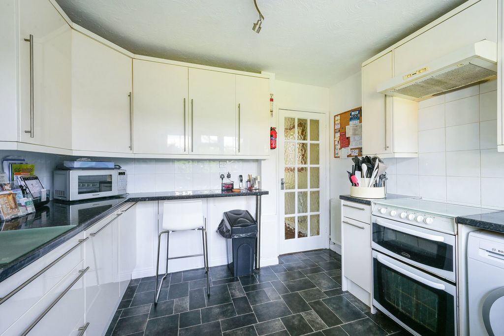 Additional image 5 of 4 bed detached house for saleBromford Close, Oxted RH8