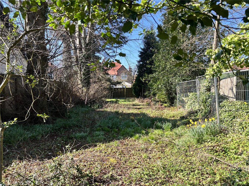 Property photo 3 of 5 Picture No. 05