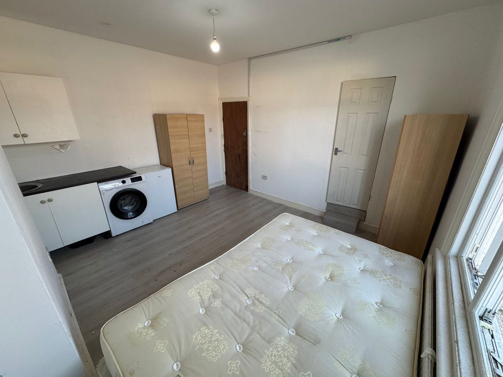 Property photo 2 of 4