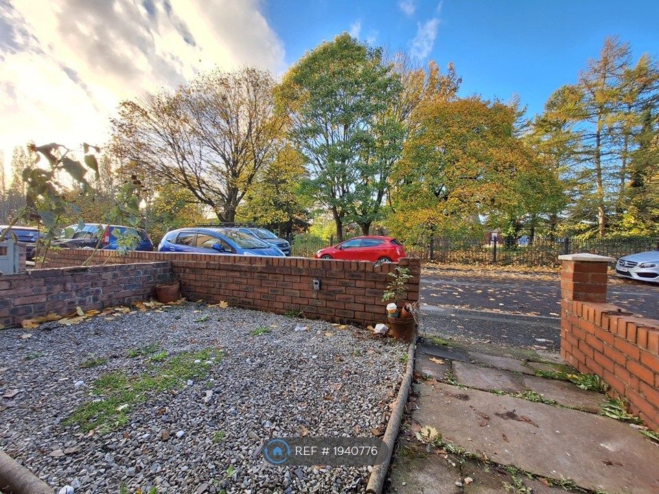 Property photo 2 of 13 Front Garden