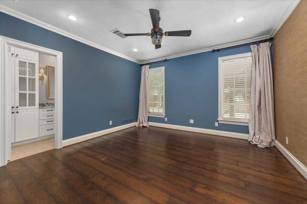 Property photo 3 of 6 <Alttext/>