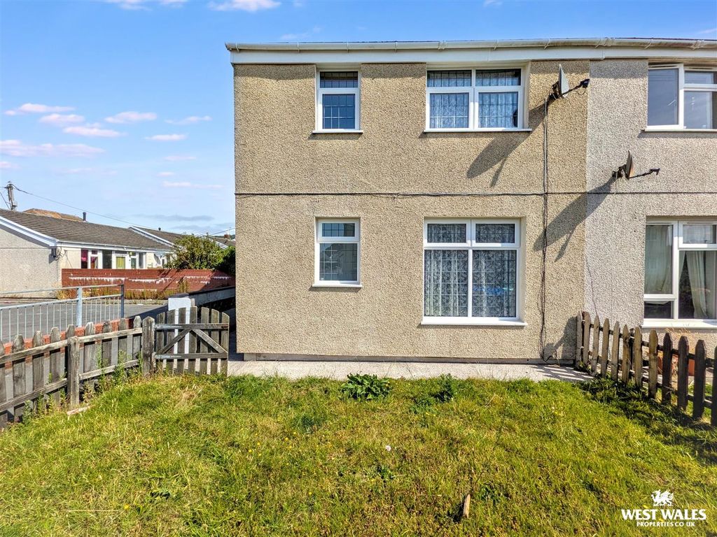 Property photo 1 of 22 13842.Jpg