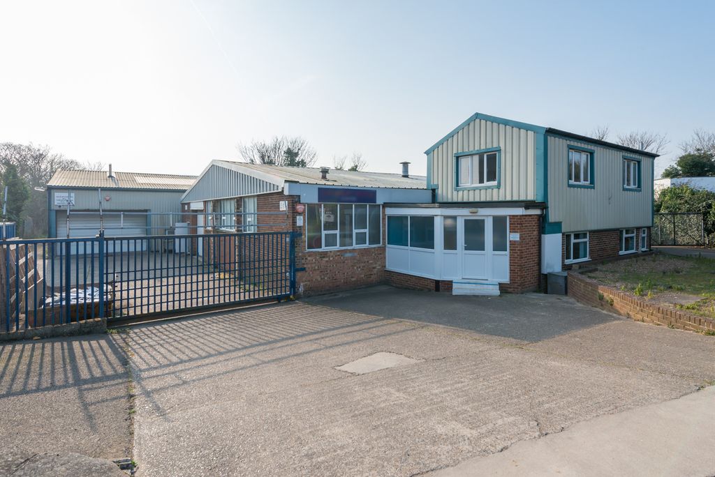 Property photo 1 of 26 General Unity-1