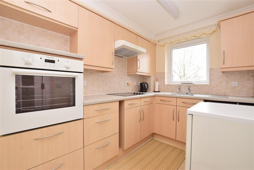 Property photo 2 of 12 Kitchen