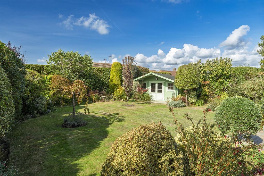 Property photo 3 of 41 44 Golden Avenue Final-8.Jpg