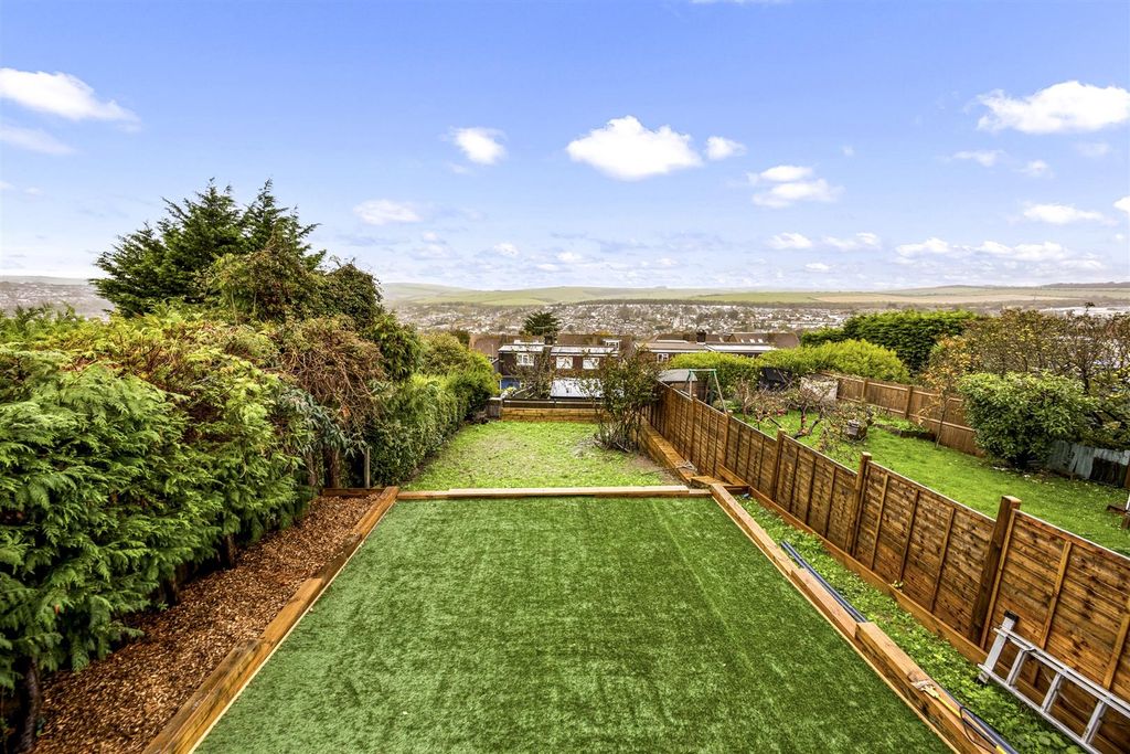 Property photo 3 of 27 Rear Garden