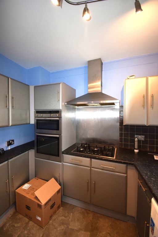 Property photo 2 of 12 Gallery