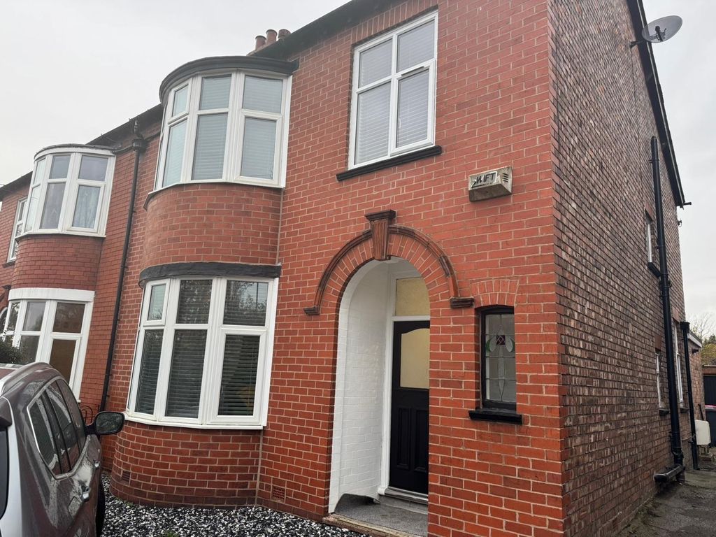 Property photo 2 of 31 15