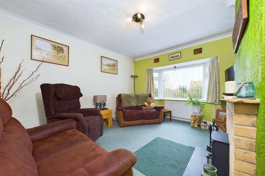 Property photo 2 of 26