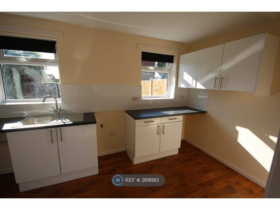 Property photo 2 of 29