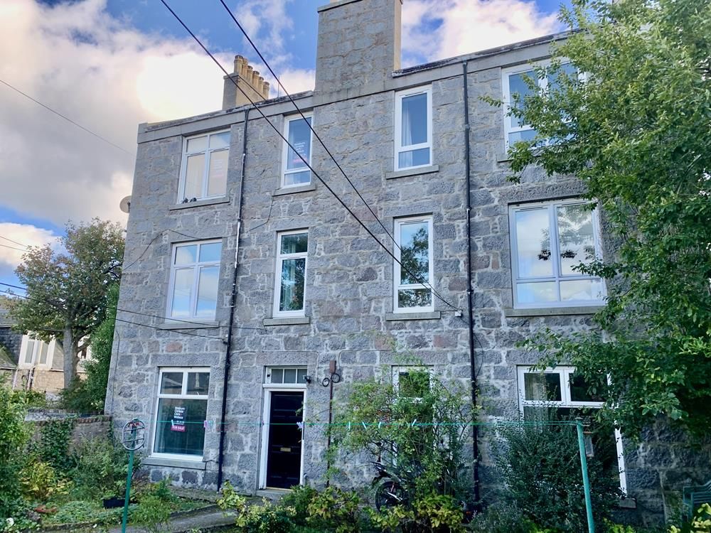 Property photo 1 of 10 External
