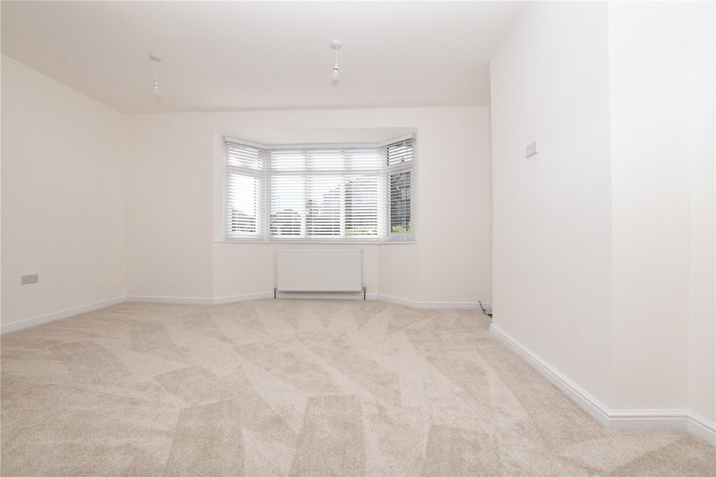 Property photo 2 of 22 Picture No. 01