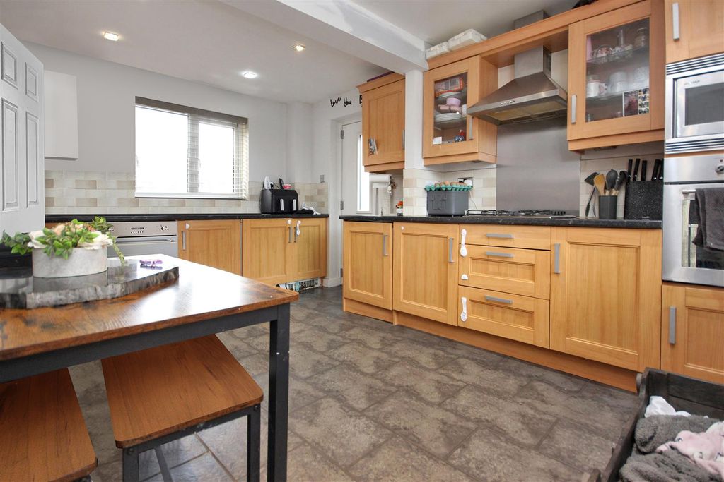 Property photo 2 of 11 Img_9158.Jpg