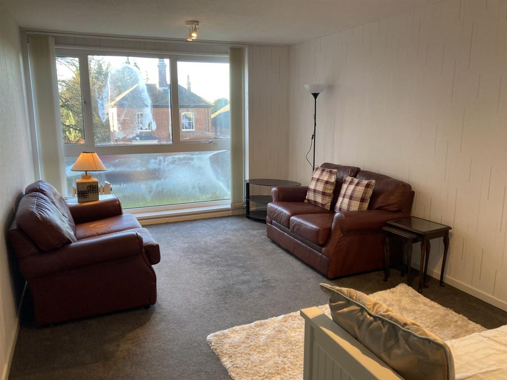 Property photo 3 of 10 d4cd5025-9598-4038-804E-E204Ab377972.Jpg