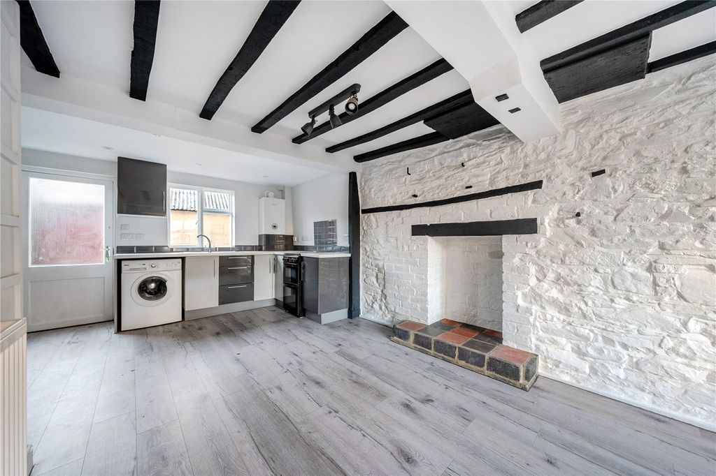 Property photo 2 of 16 Picture No. 05