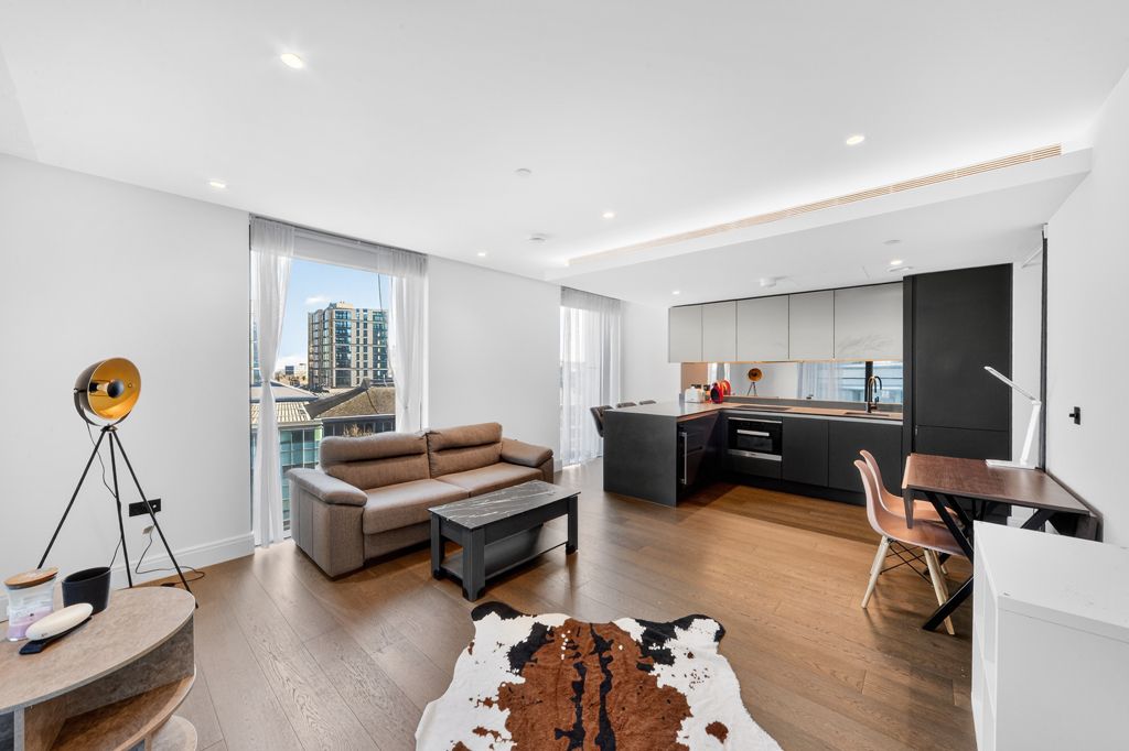 Property photo 3 of 23 Picture No. 18