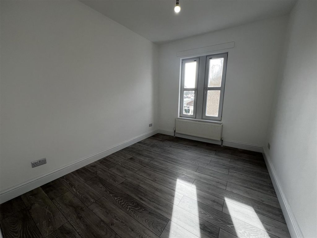 Property photo 1 of 6 Heron32.Jpg