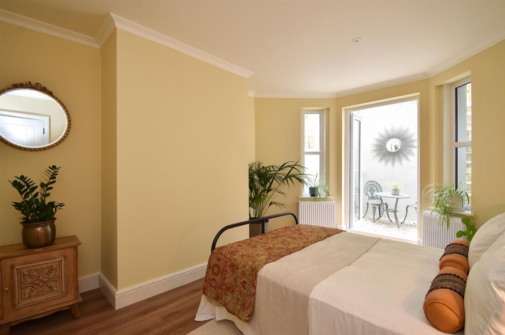 Property photo 3 of 15 Bedroom