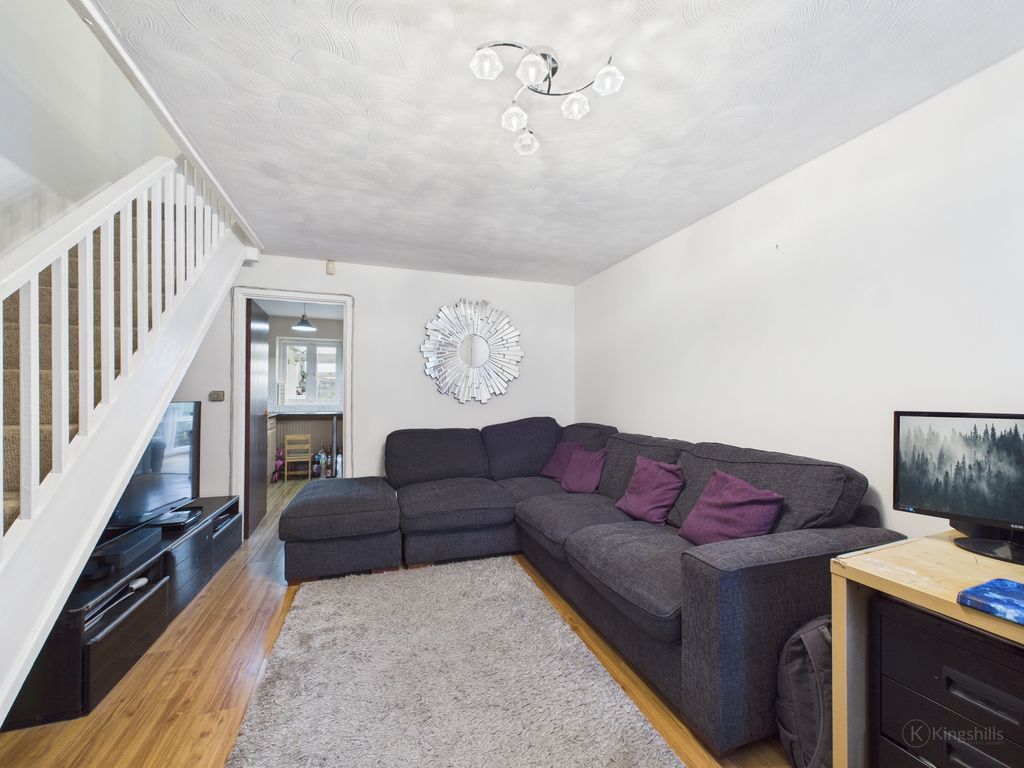 Property photo 2 of 13 Cam02136G0-Pr0486-Still012