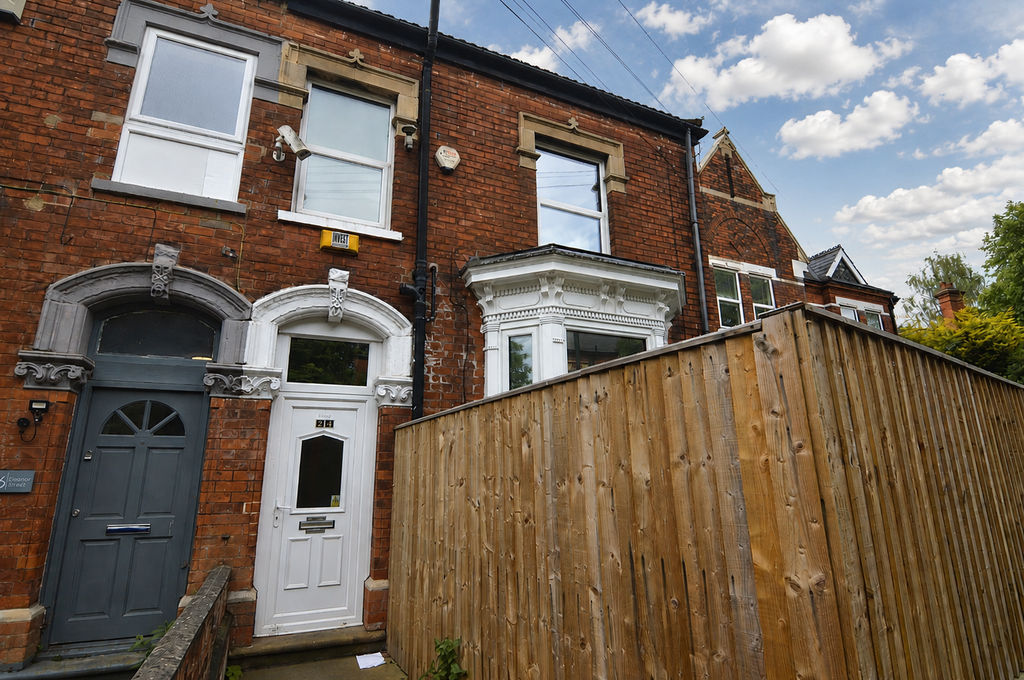 Property photo 1 of 8