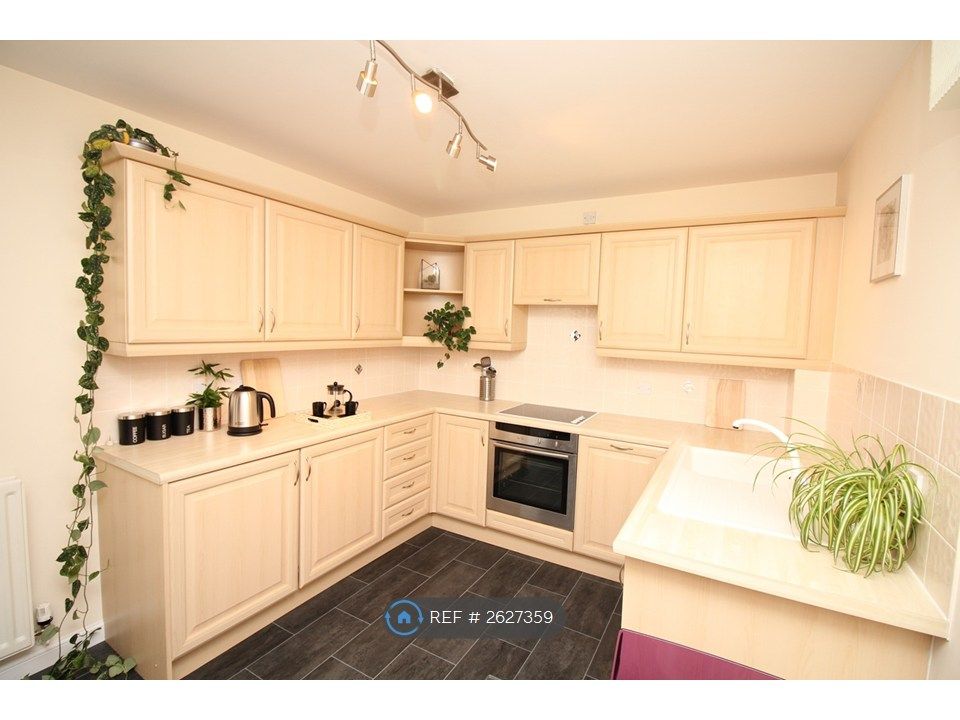 Property photo 3 of 11