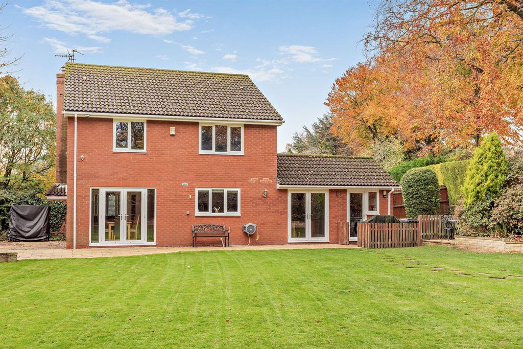 Property photo 2 of 16