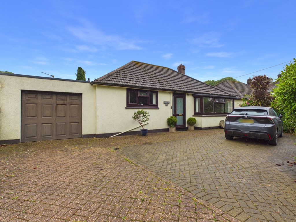 Property photo 1 of 10 Front
