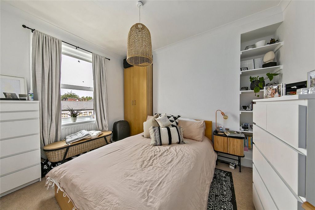 Property photo 2 of 11 Picture No. 13