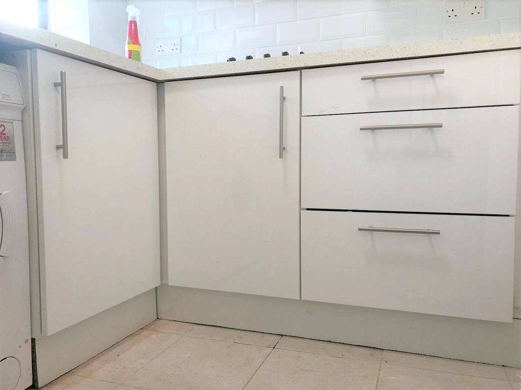 Property photo 3 of 7 Gallery