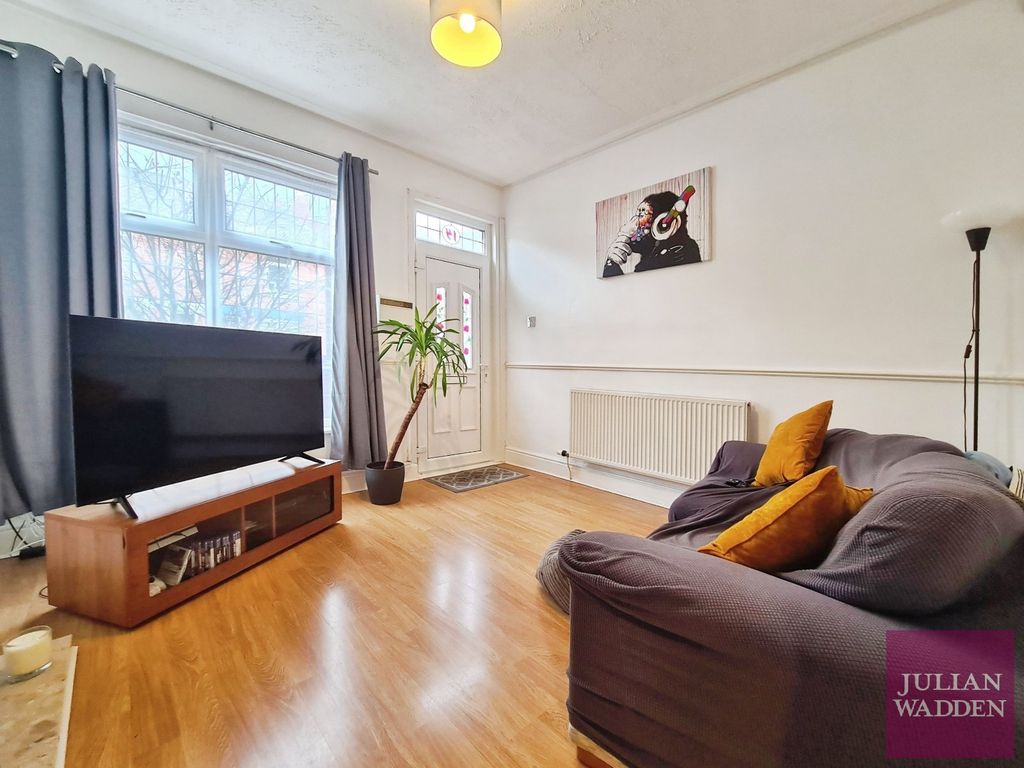 Property photo 2 of 15 Picture No. 11