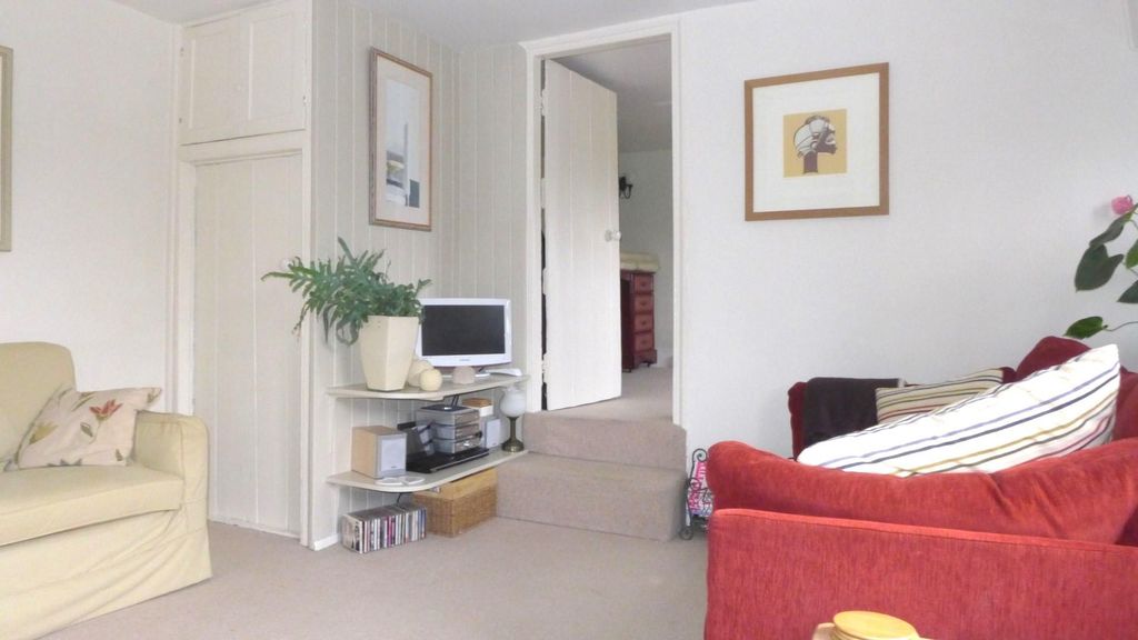 Property photo 2 of 8 Thumbnail_00059564.Jpg