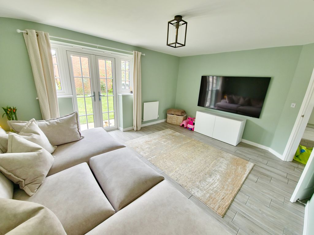 Property photo 3 of 30 1000043825