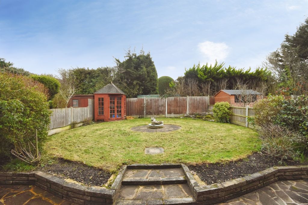 Property photo 2 of 19