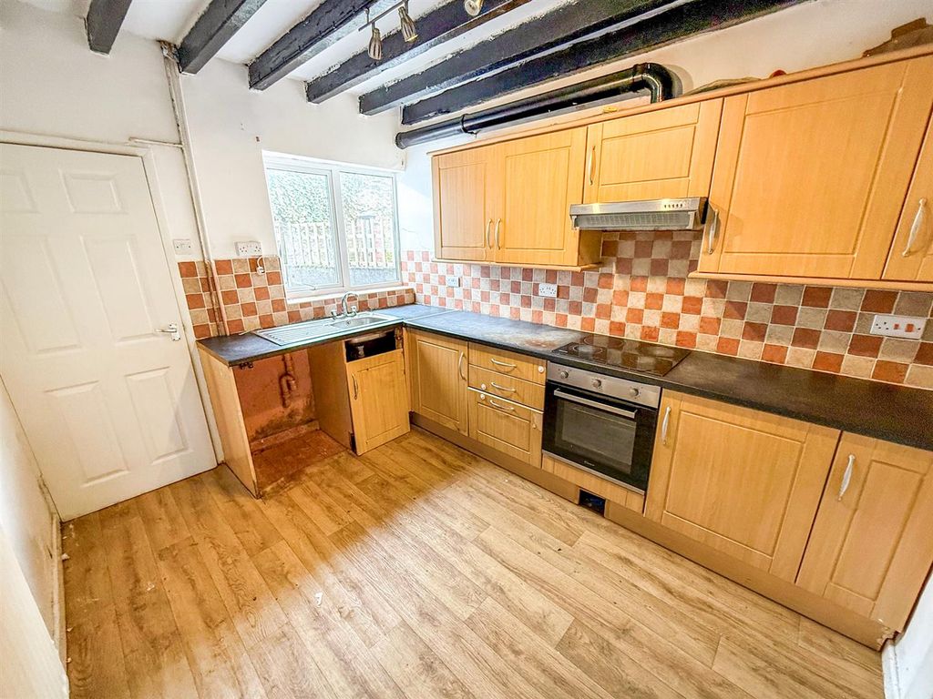 Property photo 3 of 9 Kitchen/Diner