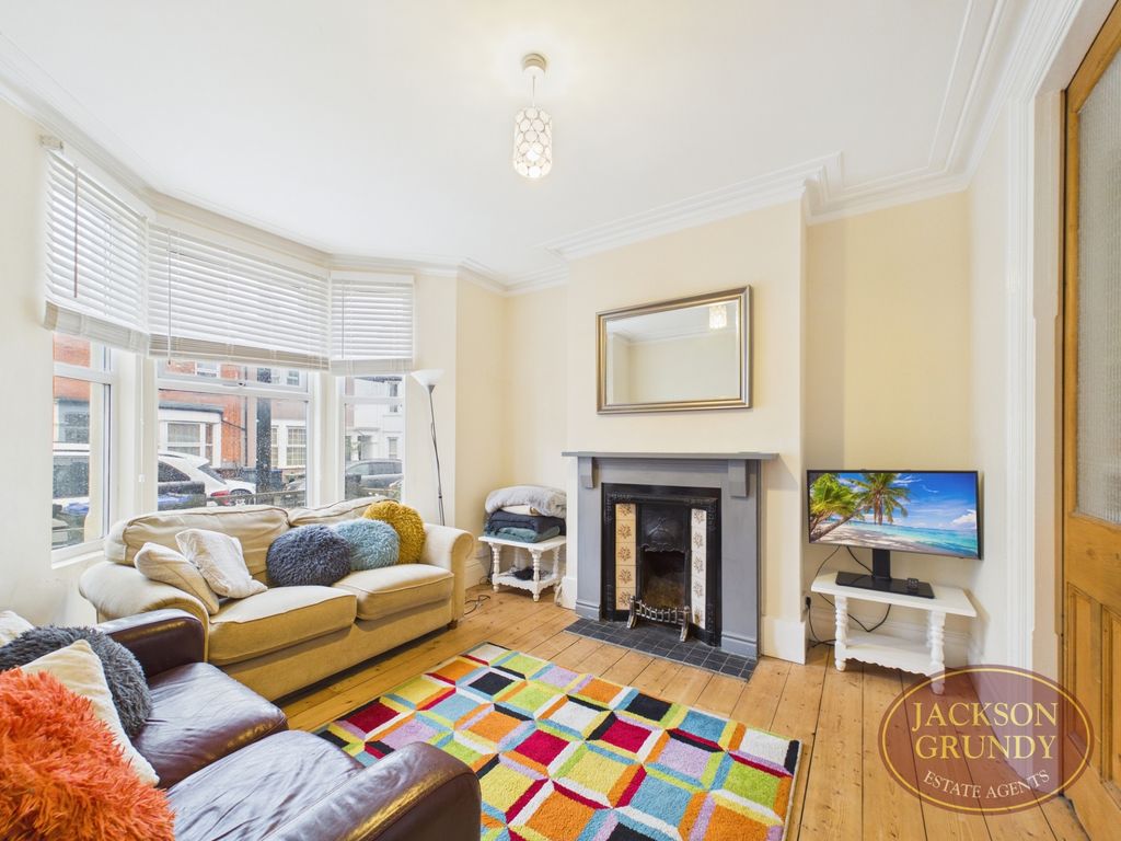 Property photo 2 of 16 Adams Avenue