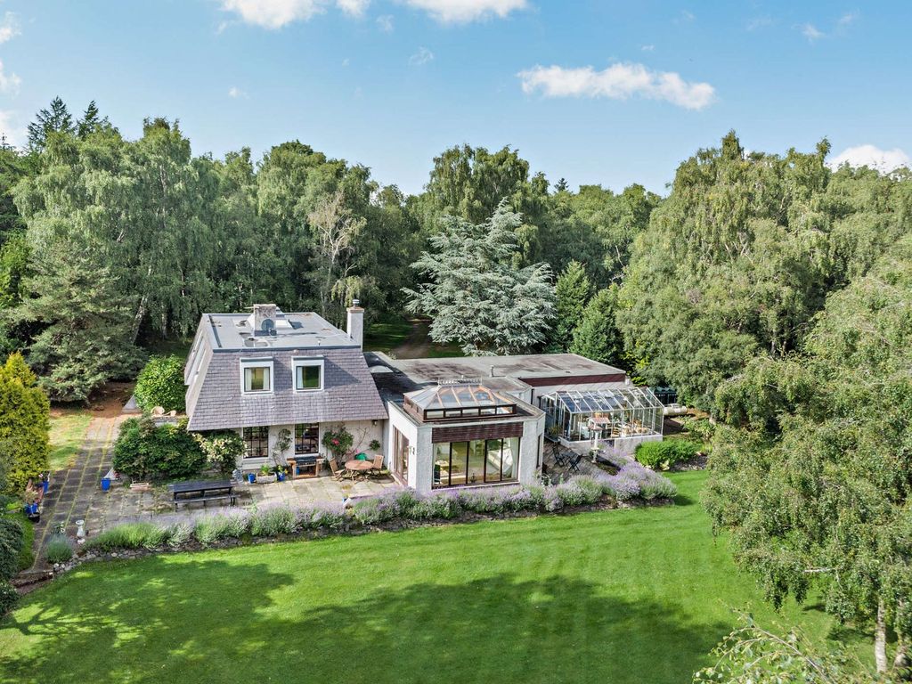 Property photo 2 of 25 Picture No. 65