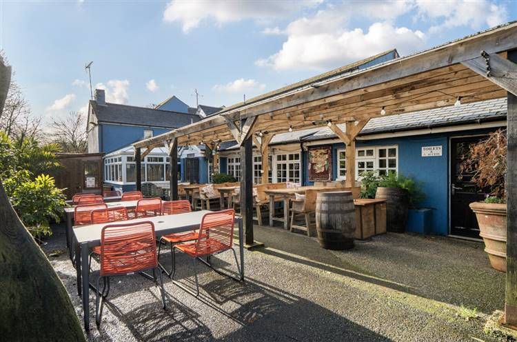 Property photo 2 of 20