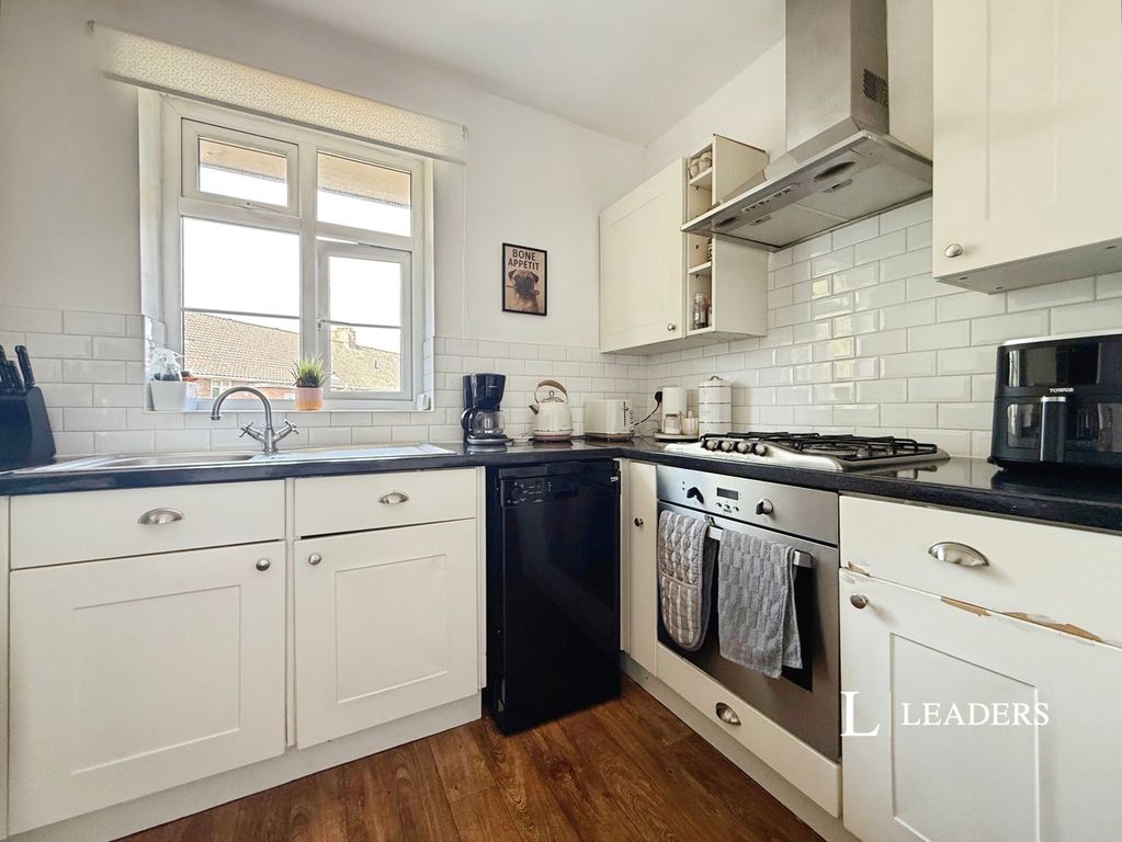 Property photo 3 of 13 Pbox-Img.Jpg