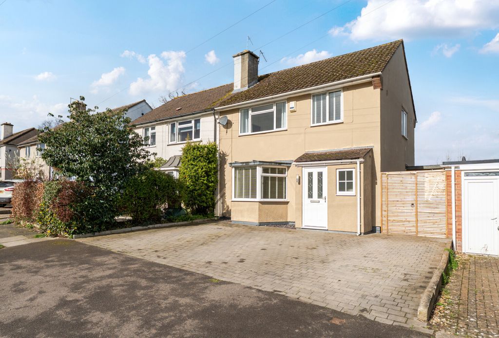 Property photo 1 of 11 1410785-19-69c3B6...