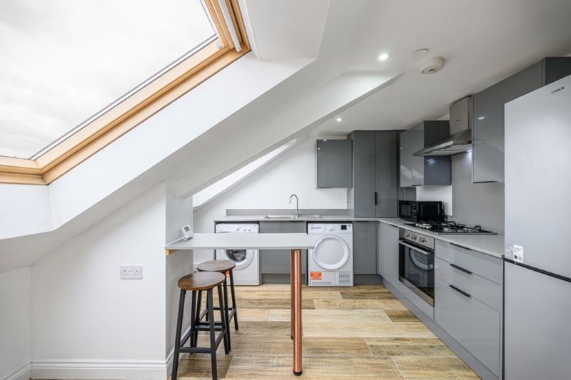 Property photo 2 of 7 Photo 10