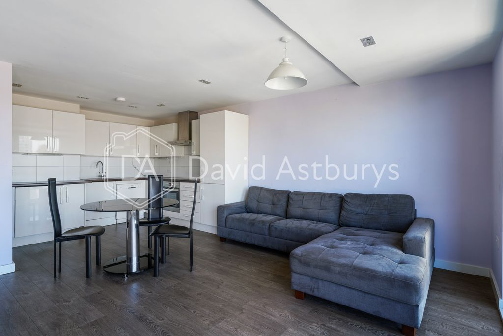 Property photo 2 of 12