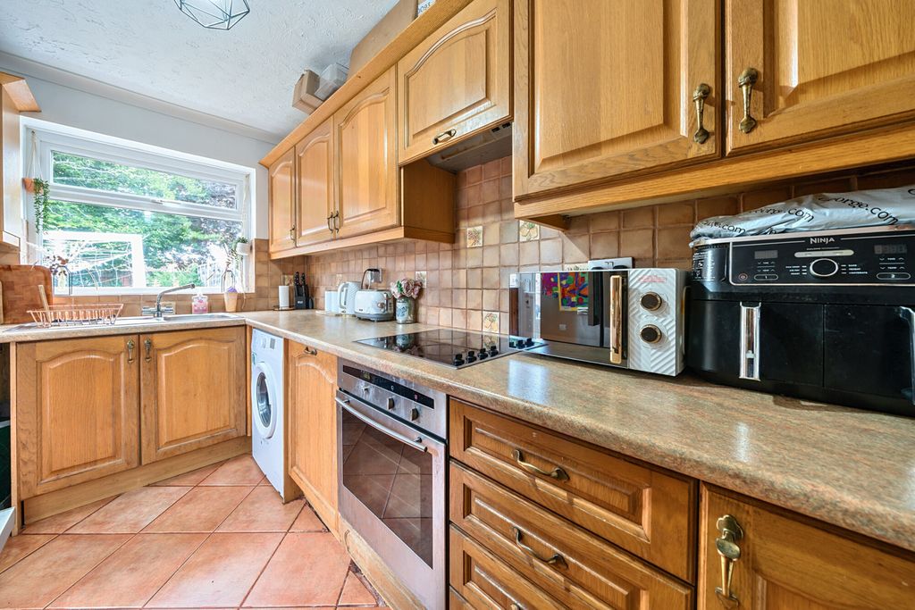 Property photo 3 of 18 1300036-11-68591F...