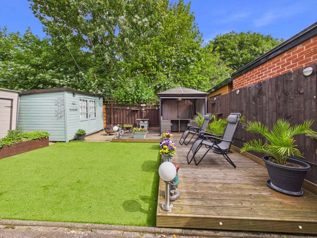 Property photo 3 of 14 5229424