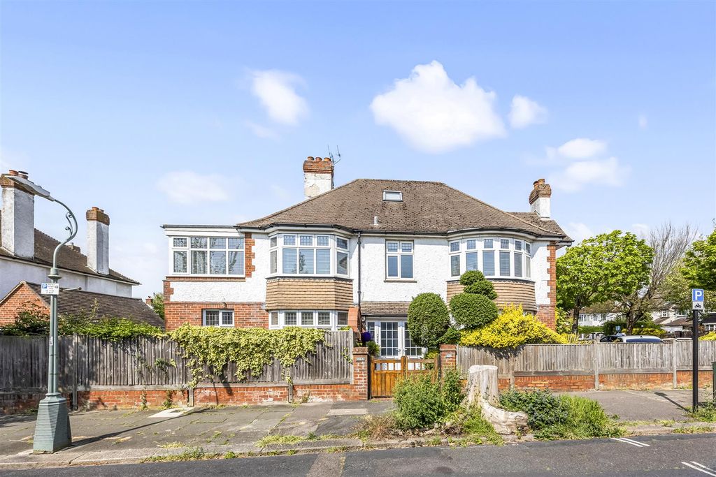 Property photo 1 of 17 New Church Road 106-016.Jpg