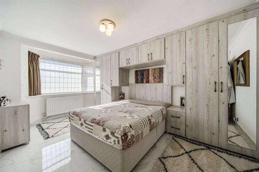 Property photo 3 of 65 Picture No. 61