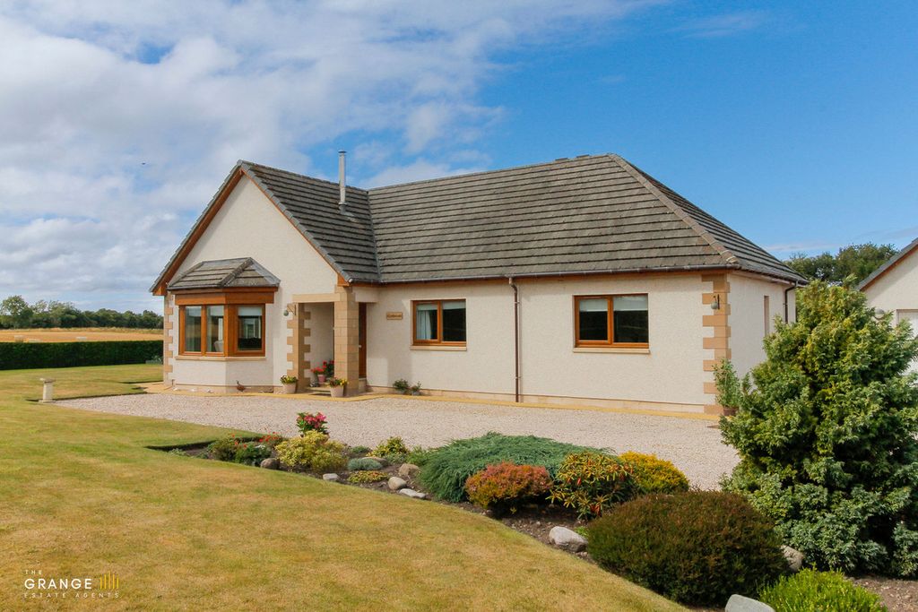 Property photo 2 of 44