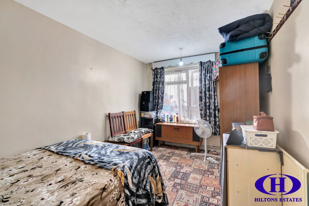 Property photo 3 of 11 Dsc04319