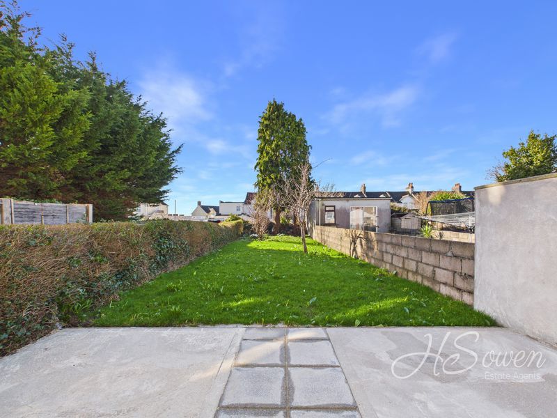 Property photo 2 of 11 Photo 3