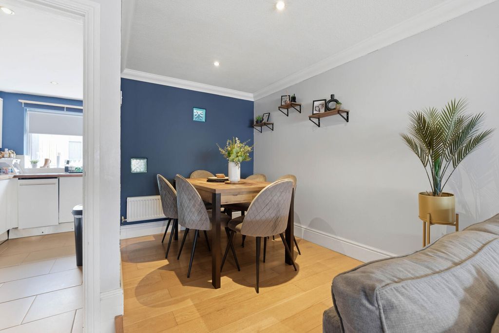 Property photo 3 of 23 Dining Room